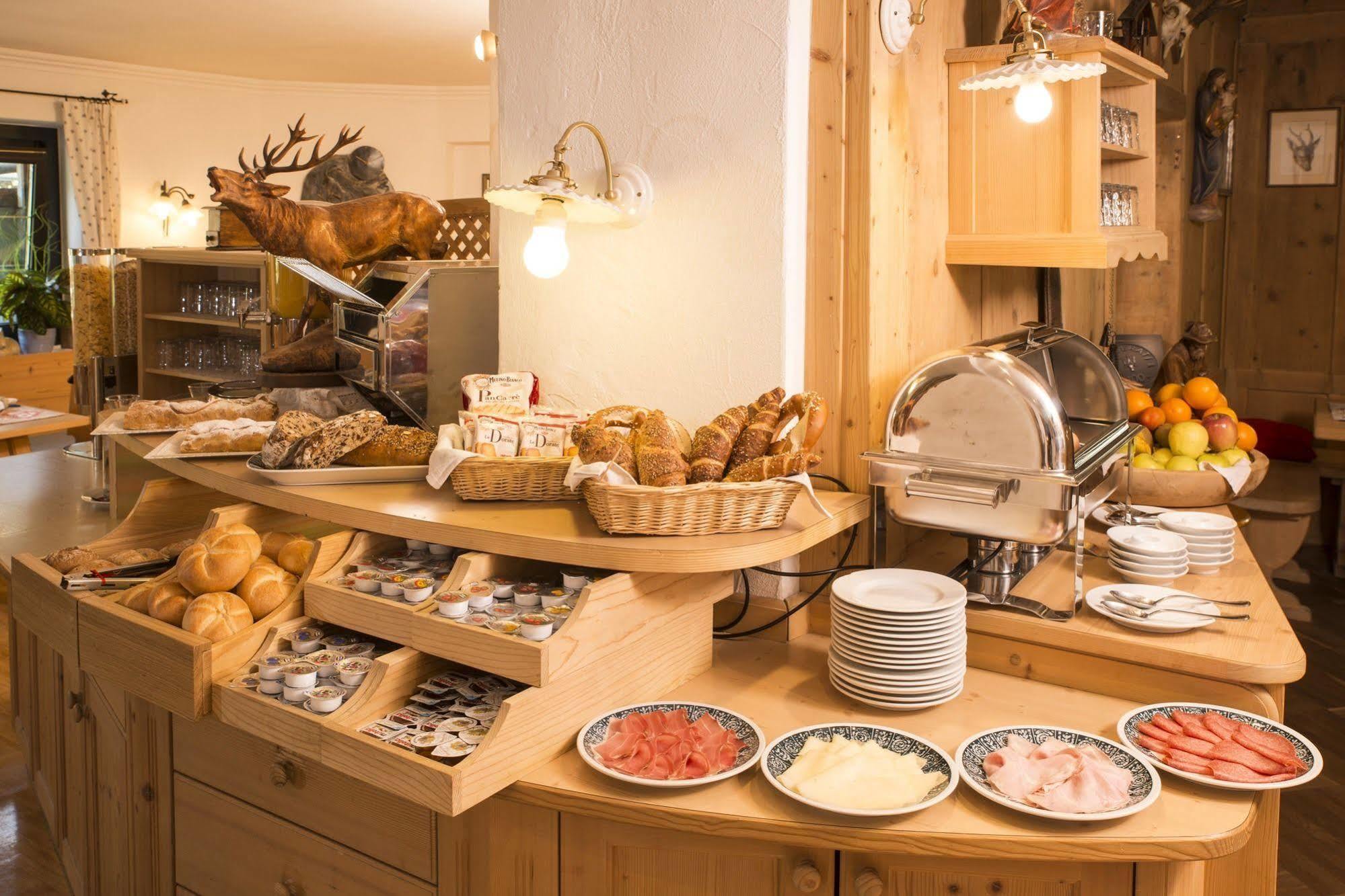 Hotel Garni Snaltnerhof Ortisei Eksteriør billede