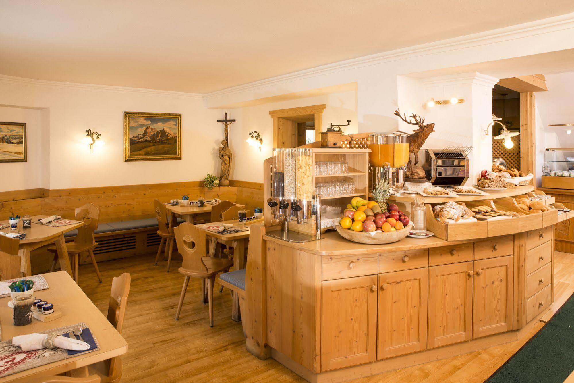 Hotel Garni Snaltnerhof Ortisei Eksteriør billede