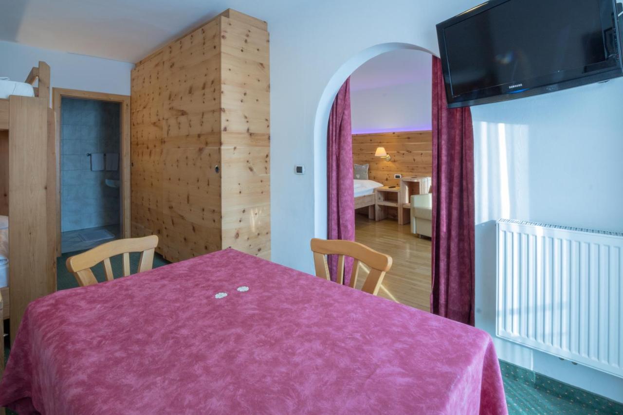 Hotel Garni Snaltnerhof Ortisei Eksteriør billede